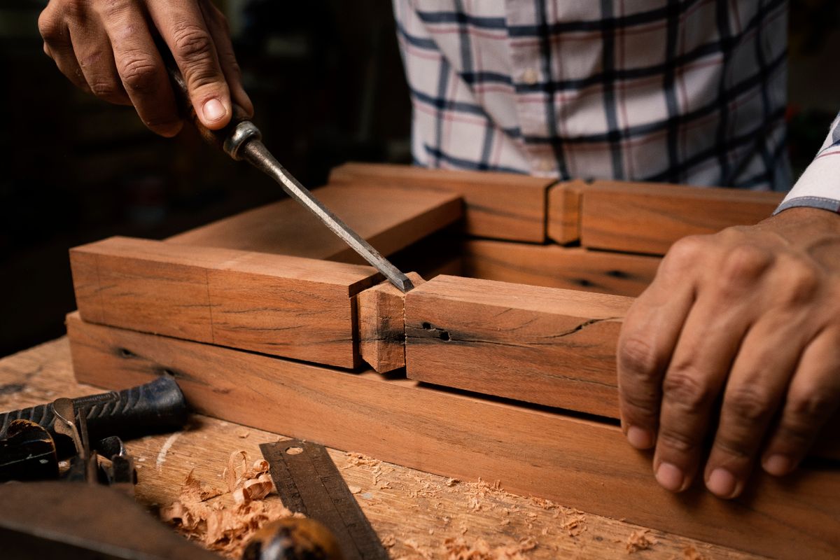 Holzbearbeitung mit Stecheisen